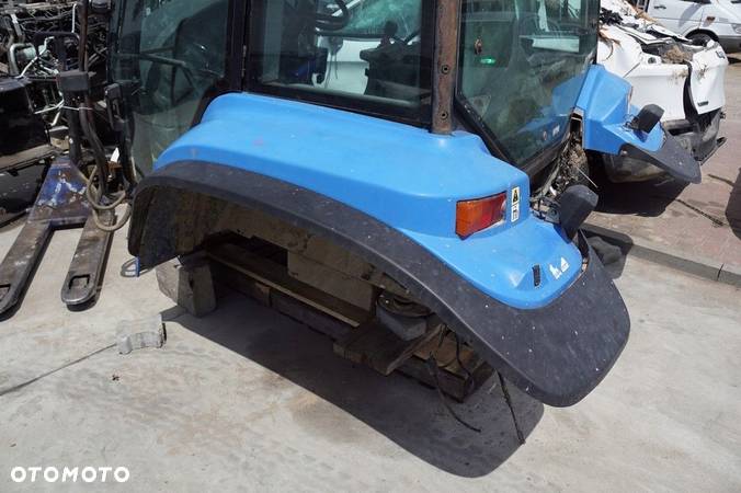 BLOTNIK LEWY NEW HOLLAND 8870A - 3