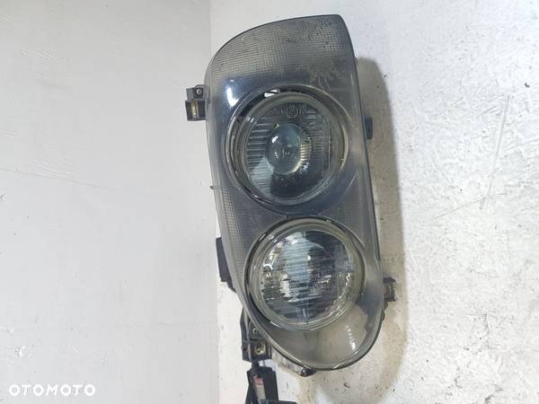 PRZEDNIE PROJEKTORY LAMPY PRZÓD VW GOLF III PROJEKT ZWO - 6
