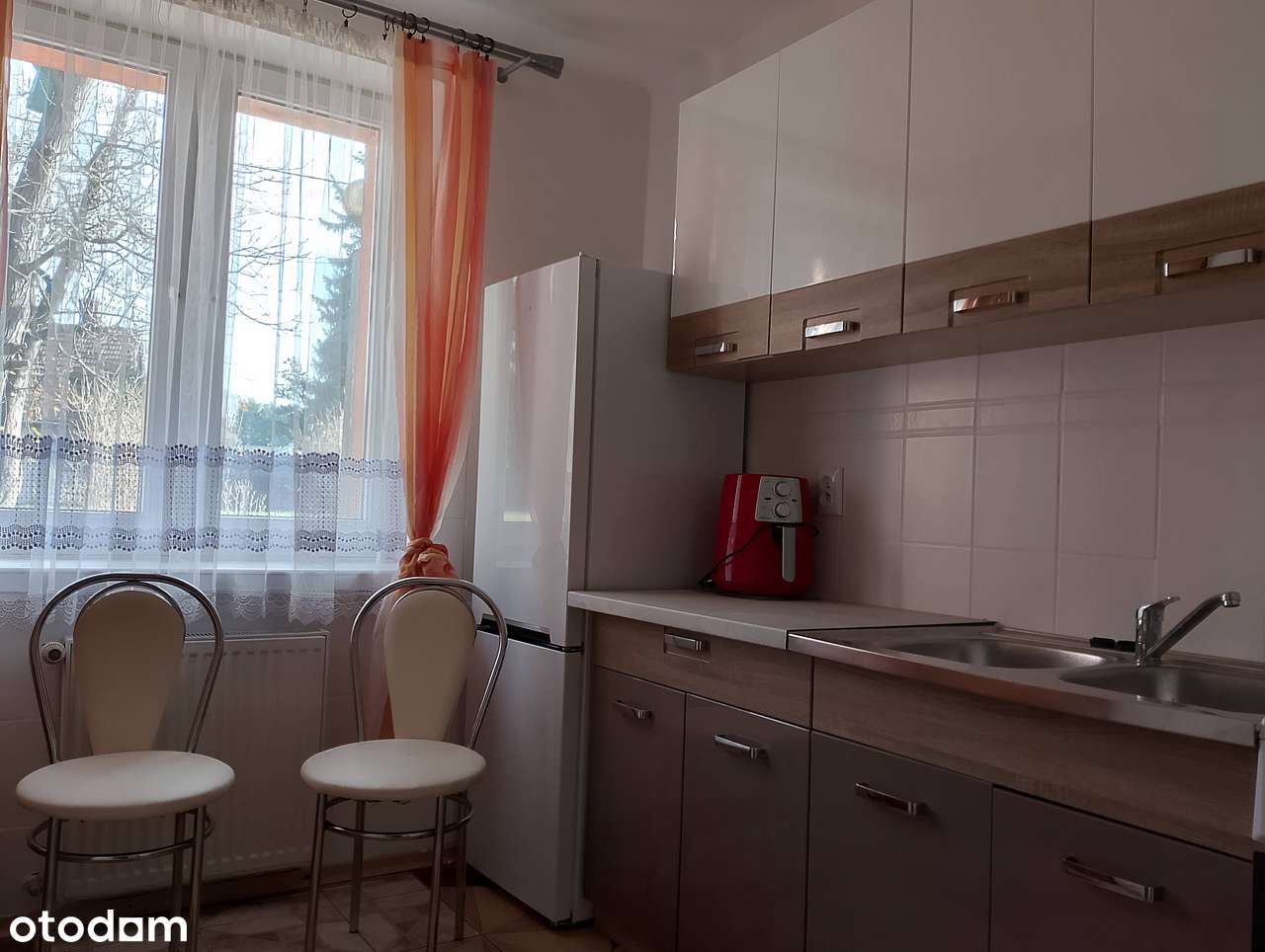 Wyposażone mieszkanie 3 pokojowe. Wieliczka - ul. Asnyka - Pełny obrazek: 1/6