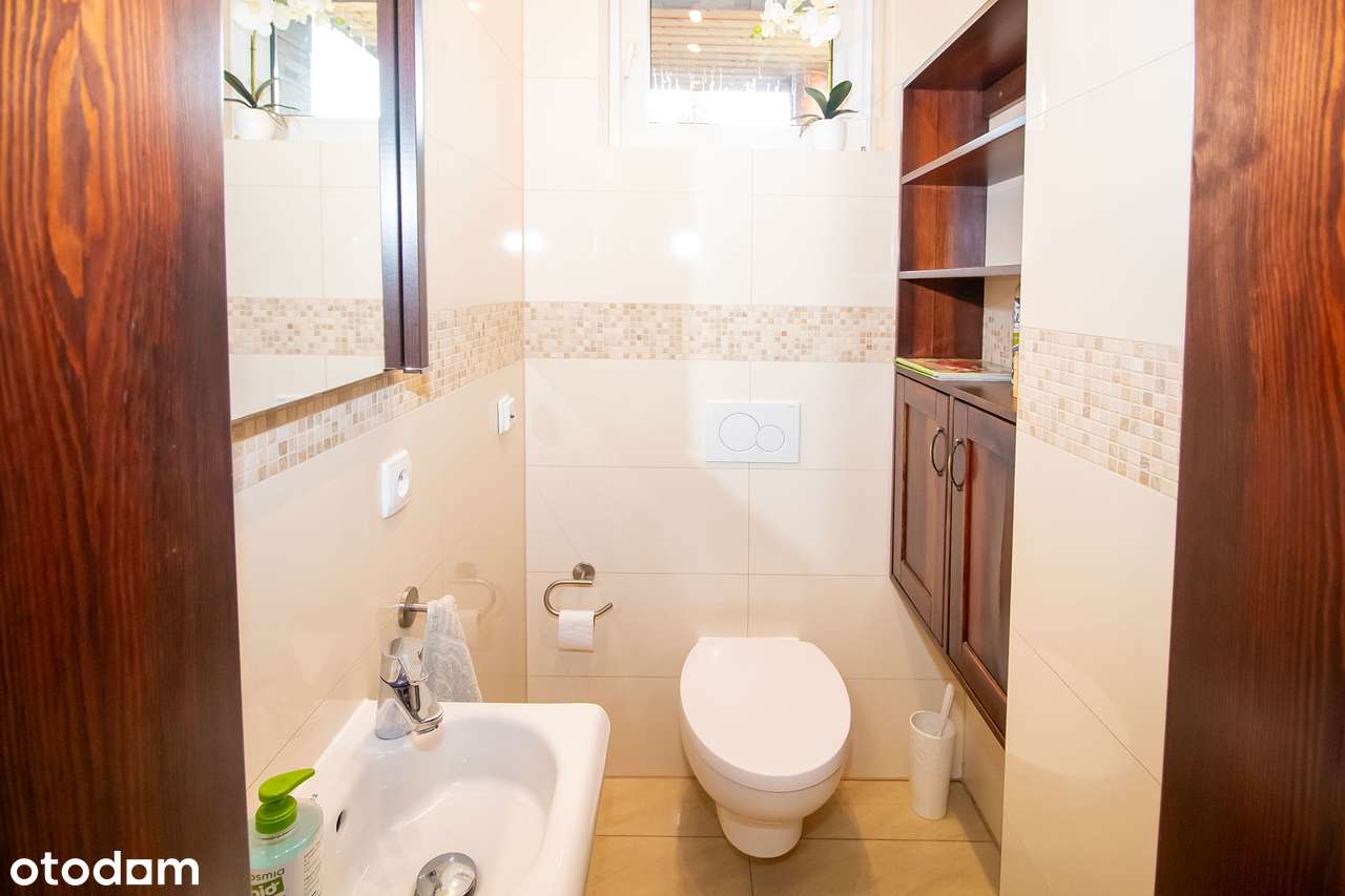 Duży, funkcjonalny dom pod Opolem-7