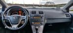 Toyota Avensis - 11