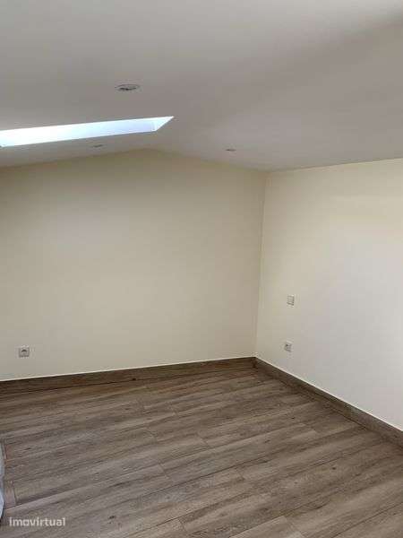 Arrenda-se Casinha T1 - Grande imagem: 5/7