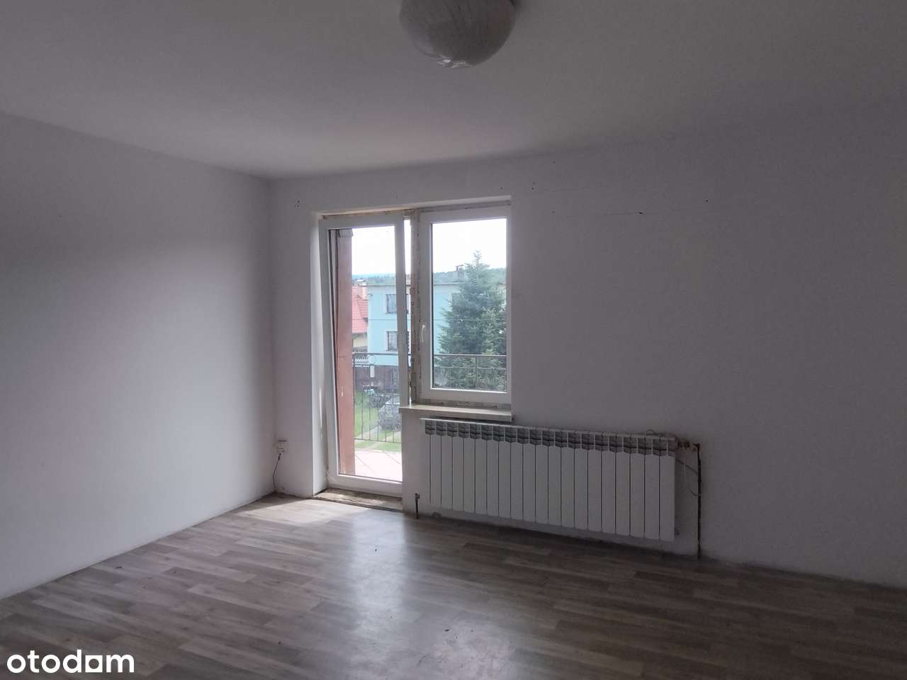 Funkcjonalny dom dwurodzinny w Bujakowie-6