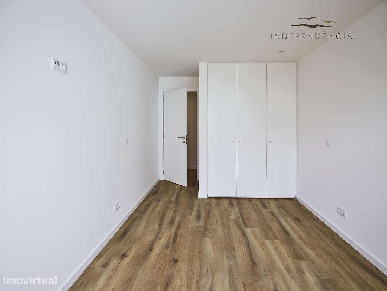 Apartamento T2 || Novo || Praia da Nazaré-14