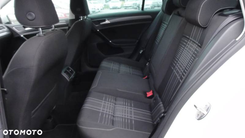 Volkswagen Golf Variant 1.6 TDI BlueMotion Technology Lounge - 13