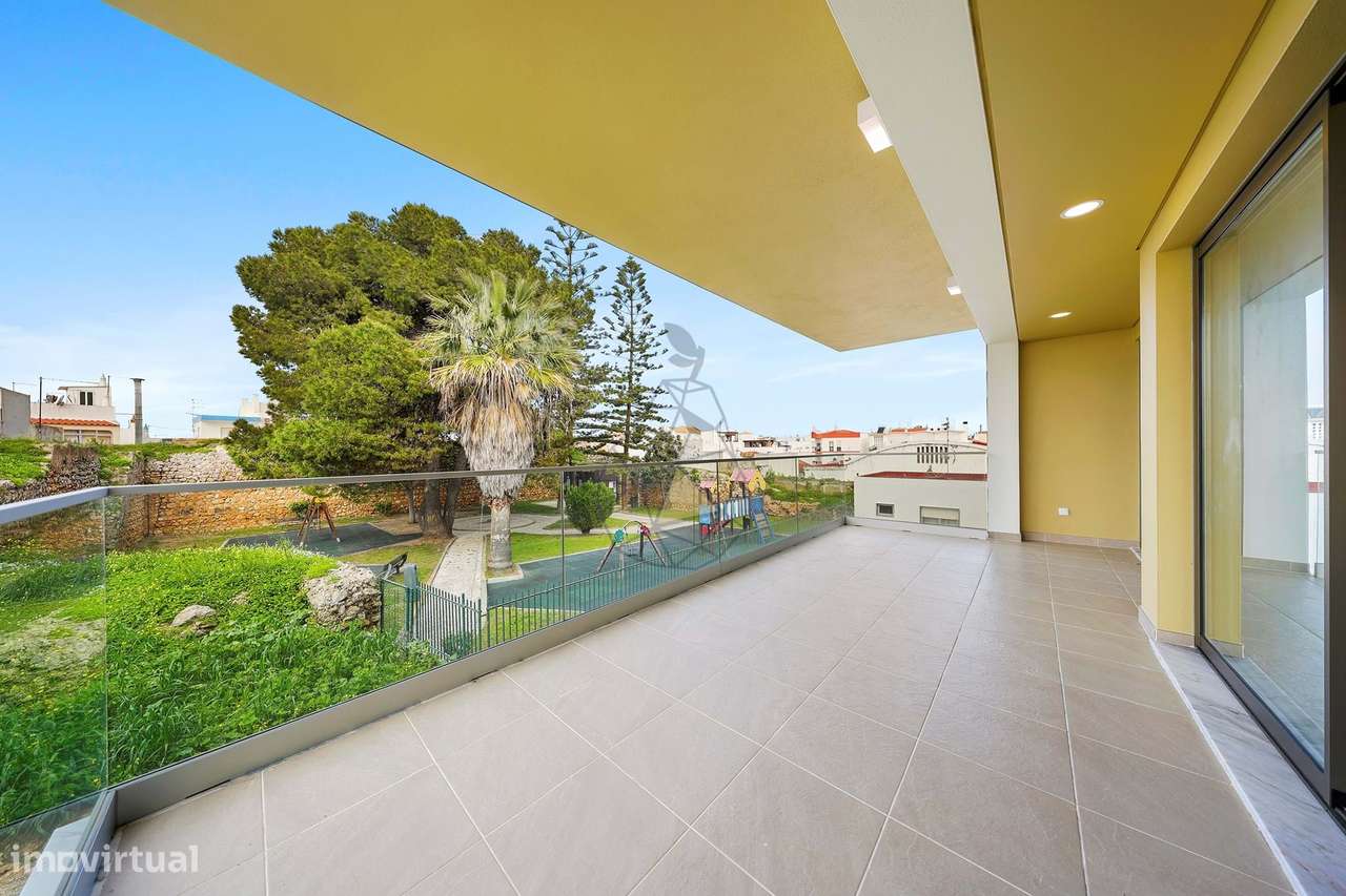 Apartamento com 2 quartos ,Piscina e lugar de estacionamento em Alvor-6