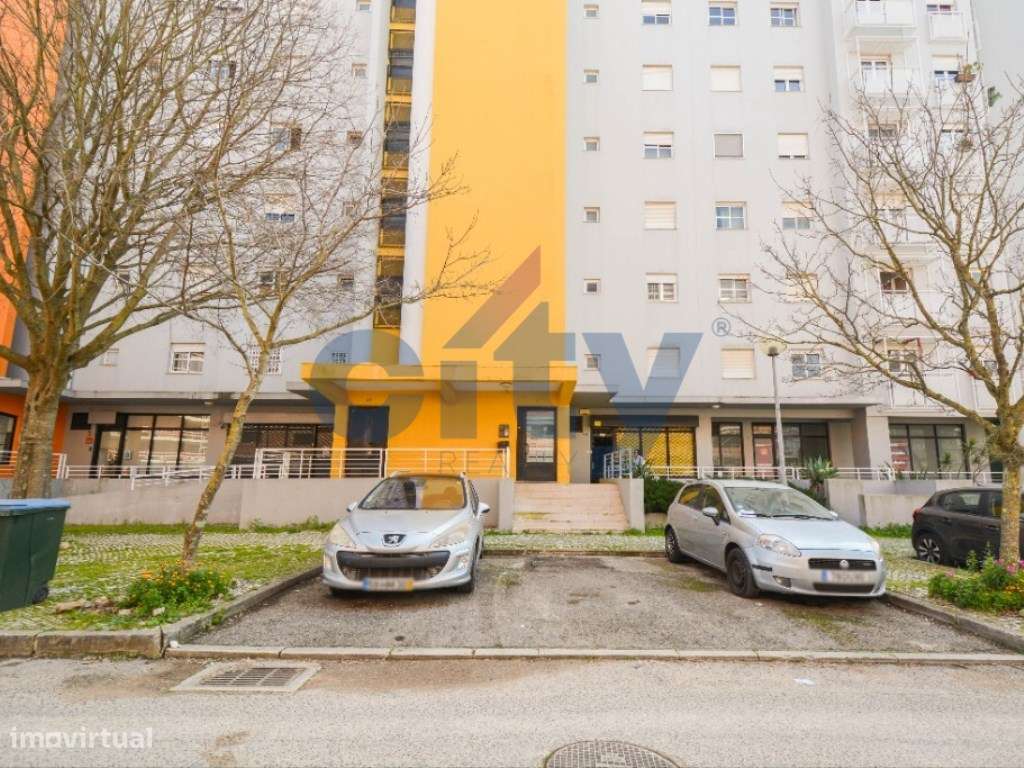 APARTAMENTO T1 COM GARAGEM EM TELHEIRAS JUNTO AO PINGO DOCE-20