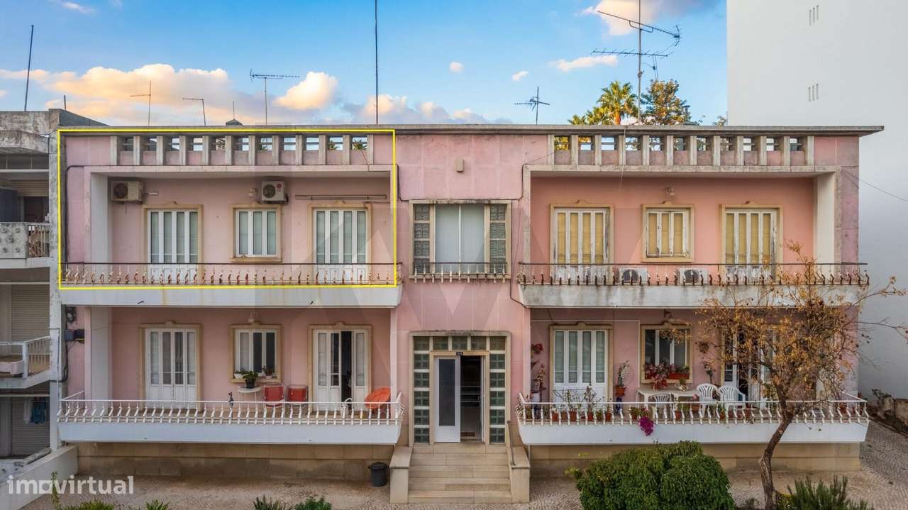 O Reencontro com a Nobreza Arquitetónica: T4 Único com 150 m2 no Coraç-0