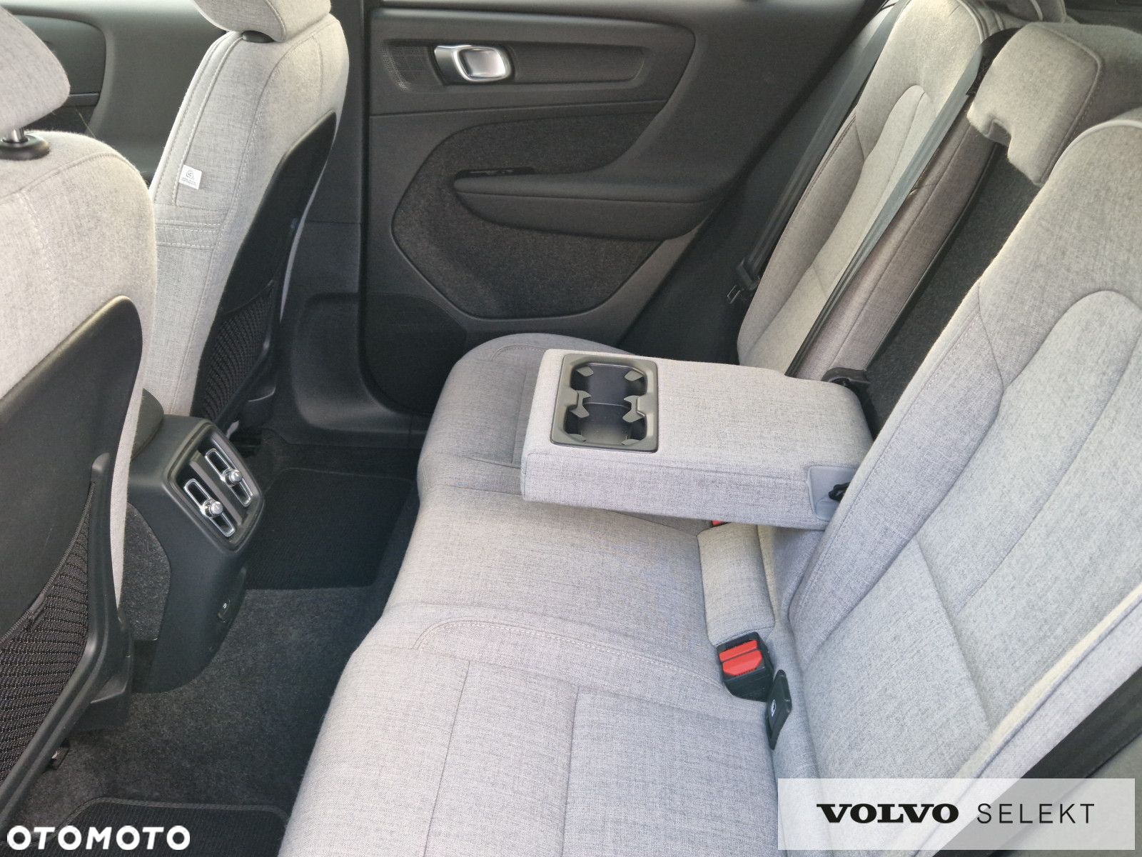 Volvo C40 - 21
