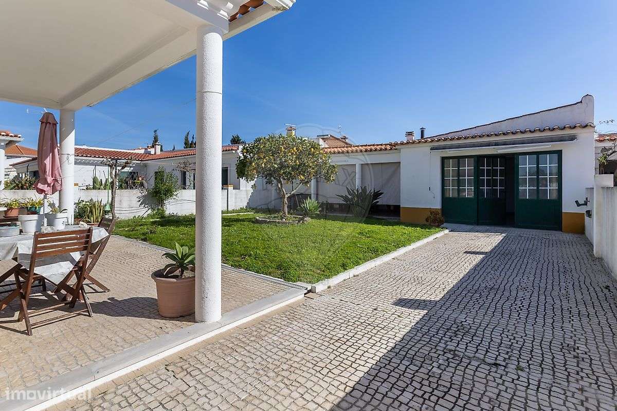 Moradia T4 para venda-16