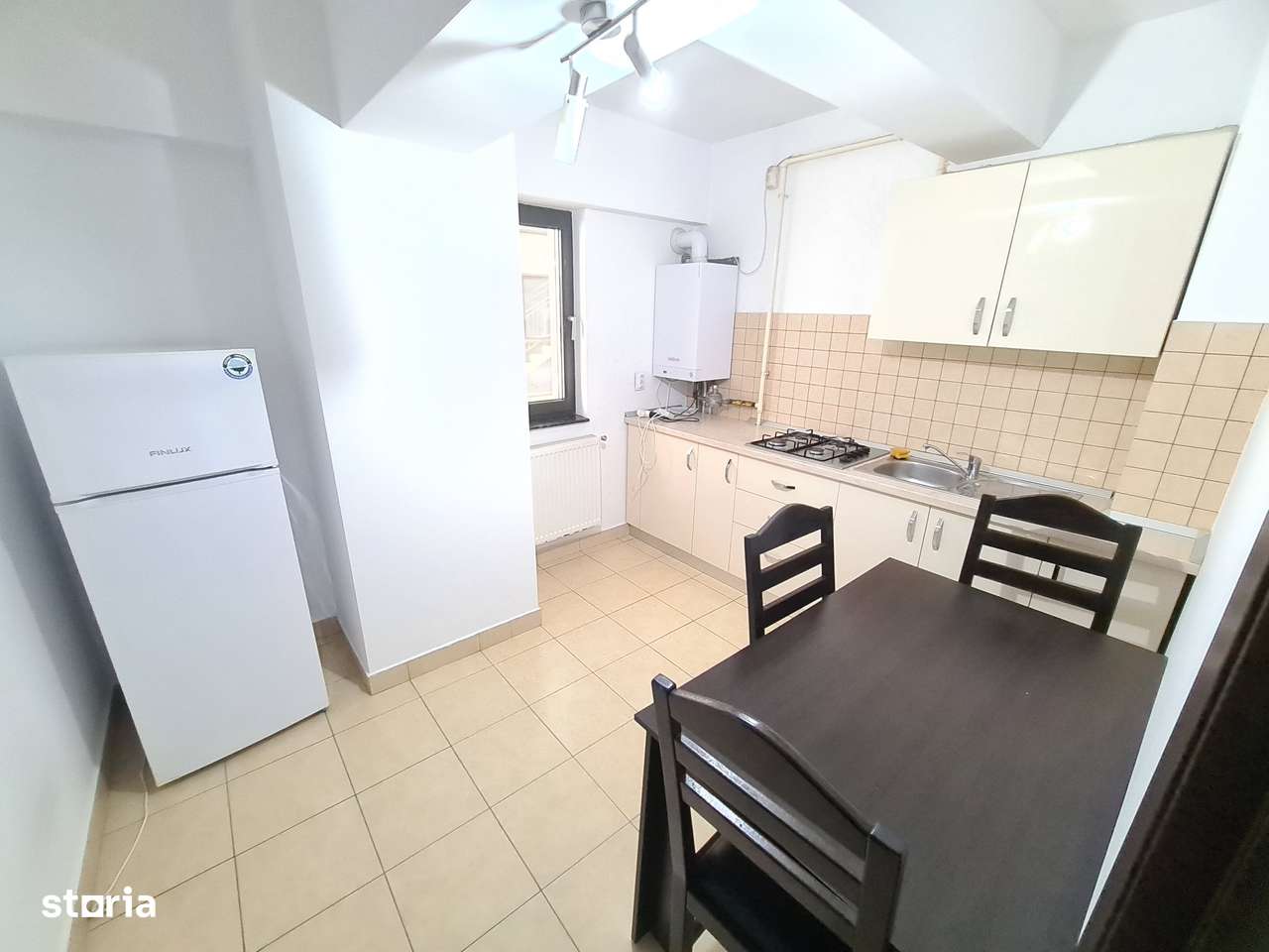 Apartament 2 camere, et.2, bloc 2015, Ultracentral-Bacau - Imagine principală: 5/12