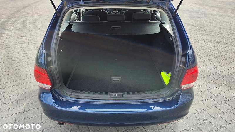 Volkswagen Golf 1.6 TDI DPF Trendline - 23