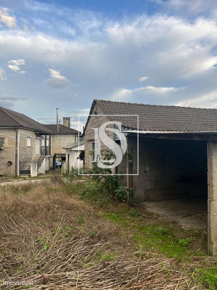 Moradia em Pedra / Casa de Campo inserida num lote de 6000m2-8