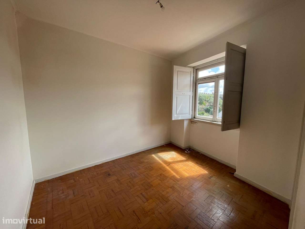 Apartamento T3 RENOVADO dentro da muralha de Óbidos - Grande imagem: 4/12