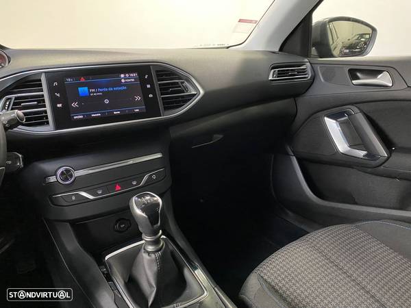 Peugeot 308 SW 1.2 PureTech Style - 11