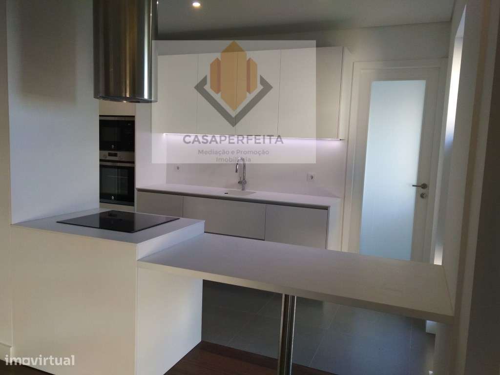 Apartamento T4 totalmente Remodelado -Boavista-13