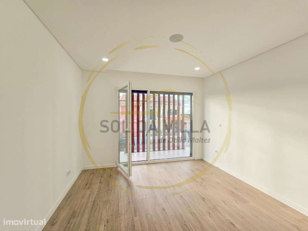 Moradia T4 Isolada com piscina - Valadares, Corroios - 750.000€-17