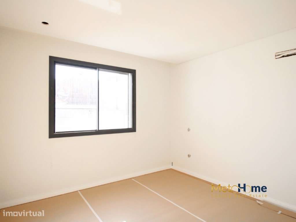 T3 com Terraço Novo - Último andar-23