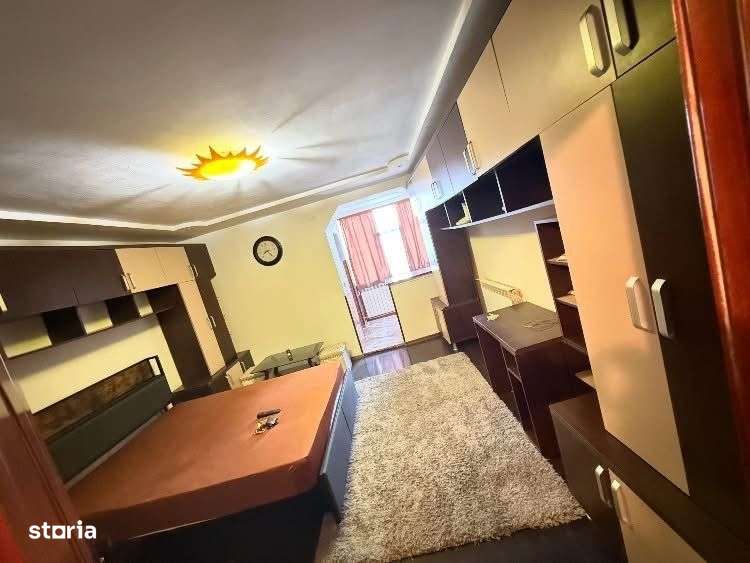 Garsoniera Motru Zona Centrala - Imagine principală: 5/8