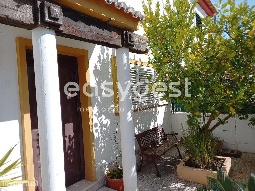 Moradia Unifamiliar em zona de expansão da cidade de Beja - Grande imagem: 2/24