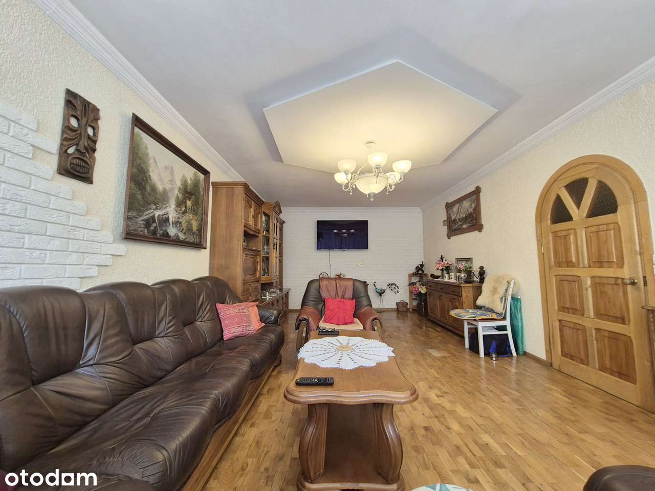 Dom w Chojnowie – 5 pokoi – działka 469 m2 – 3 garaże-3