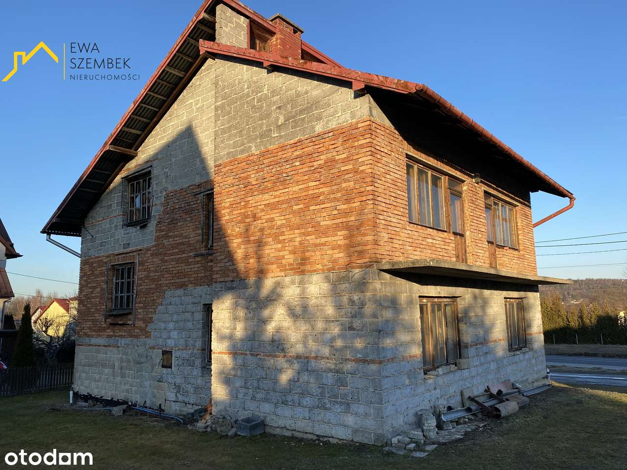 Nowy Wiśnicz – Dom 200 m² w stanie surowym zamkniętym | 7 arów