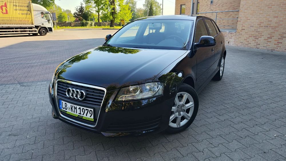 Audi A3 8P (2003-2012) 1.6 Attraction 2009
