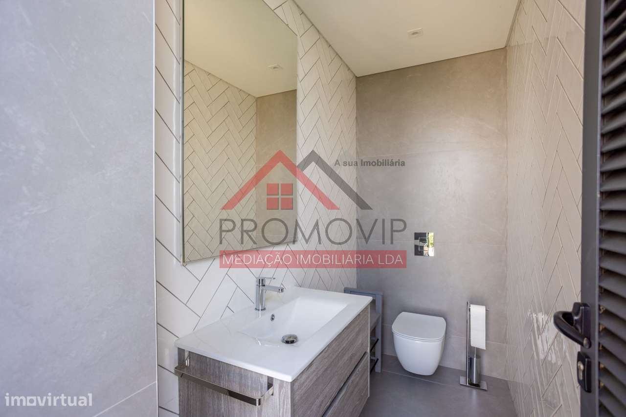 Moradia Térrea T3+1 S. Miguel do Couto Santo Tirso-19