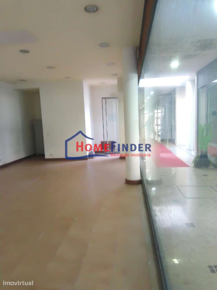 ARRENDA-SE Loja com 44 m² no CENTRO de BRAGA! - Grande imagem: 2/12