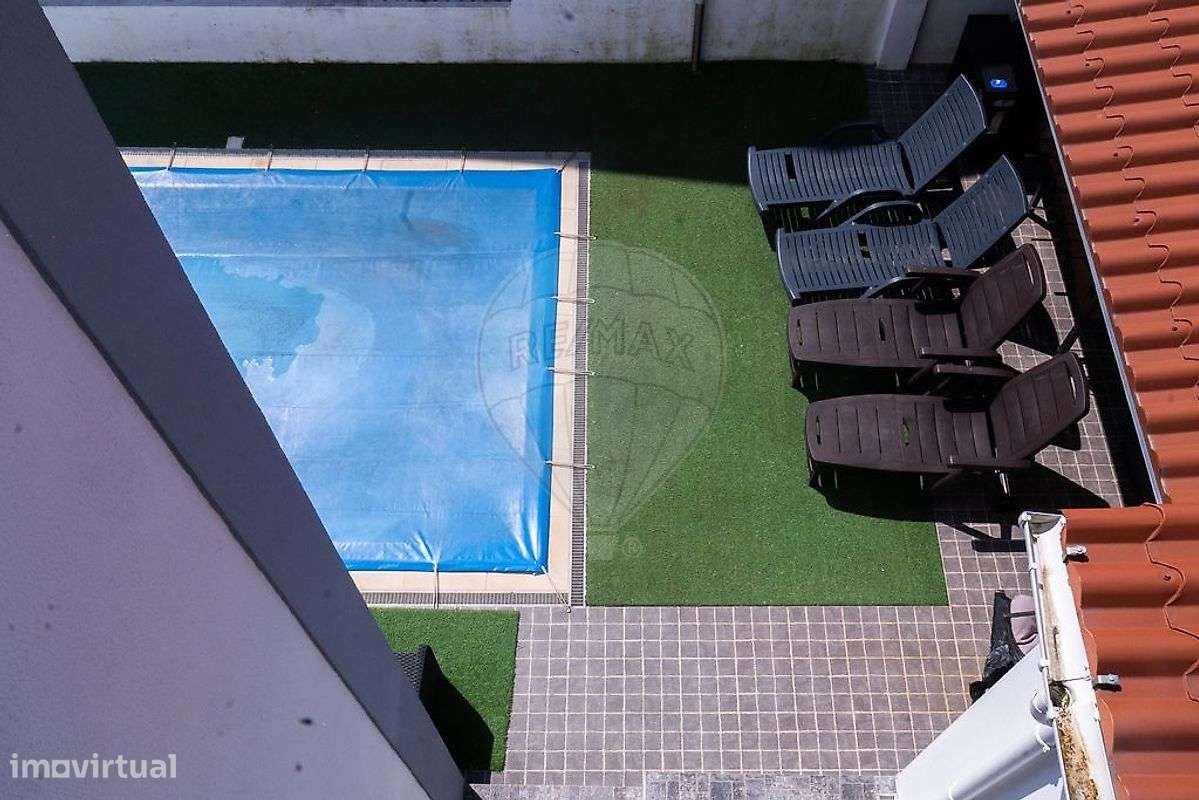 Moradia T4 para venda-25