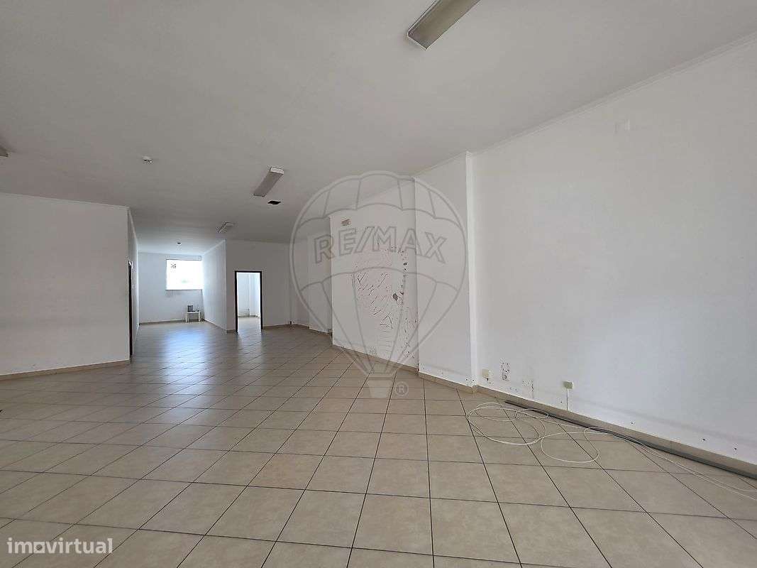 Loja  para arrendamento - Grande imagem: 2/11