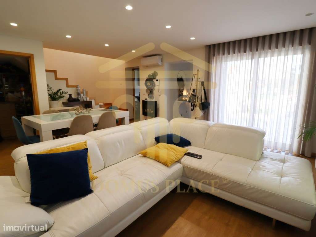 MORADIA T3 C/ JARDIM, TERRAÇO E GARAGEM | GUIFÕES-17