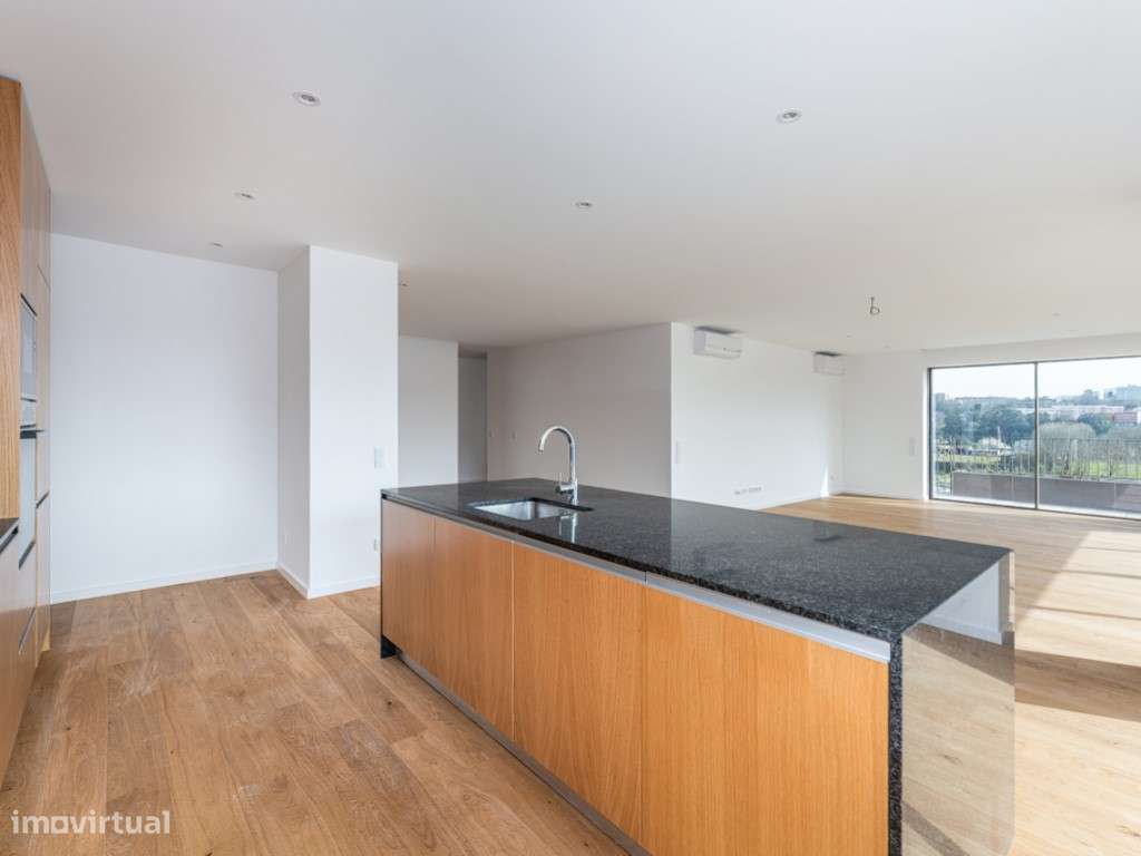 Apartamento T4 com 3 frentes em Matosinhos sul, no edifício Nautilus-12