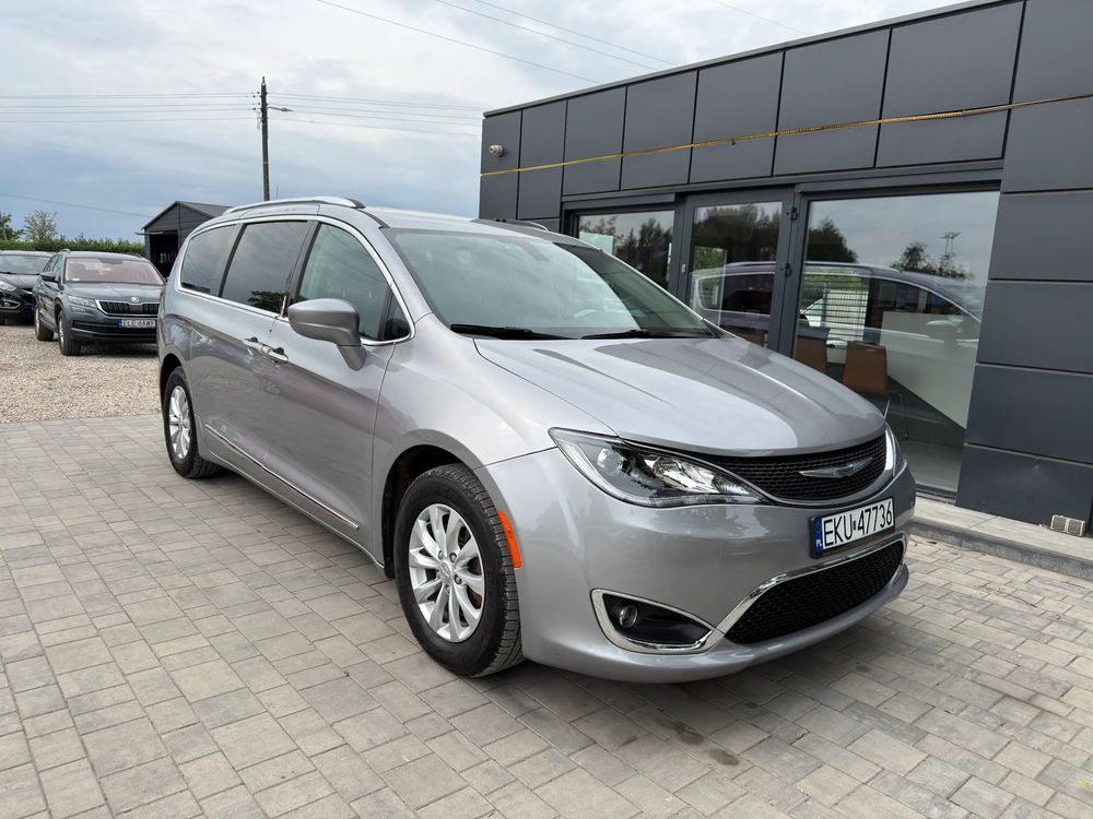 Chrysler Pacifica 2018