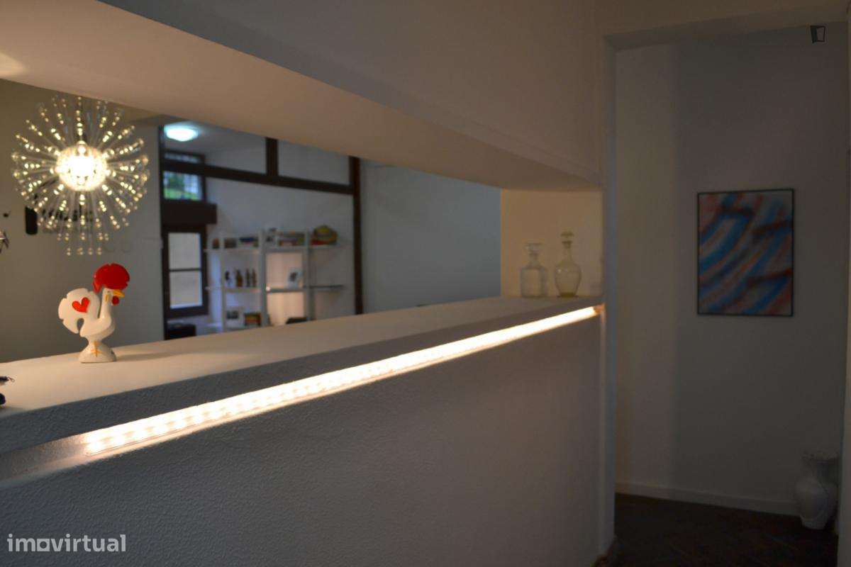 Quarto - localizado em Alcântara Lisbon - Grande imagem: 2/7