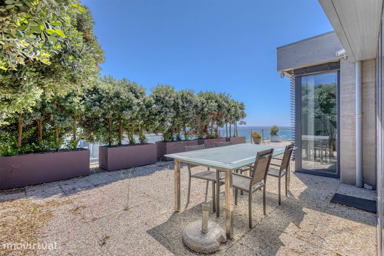 Penthouse Duplex Exclusiva em Frente à Praia de Salgueiros – na Primei-37