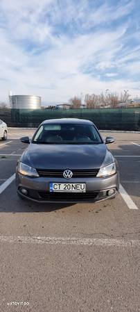 Volkswagen Jetta 1.6 TDI CR DPF DSG Comfortline - 1