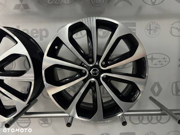 FELGI ALU NISSAN QASHQAI JUKE 18 5X114,3 ET40 ORYGINALNE - 1