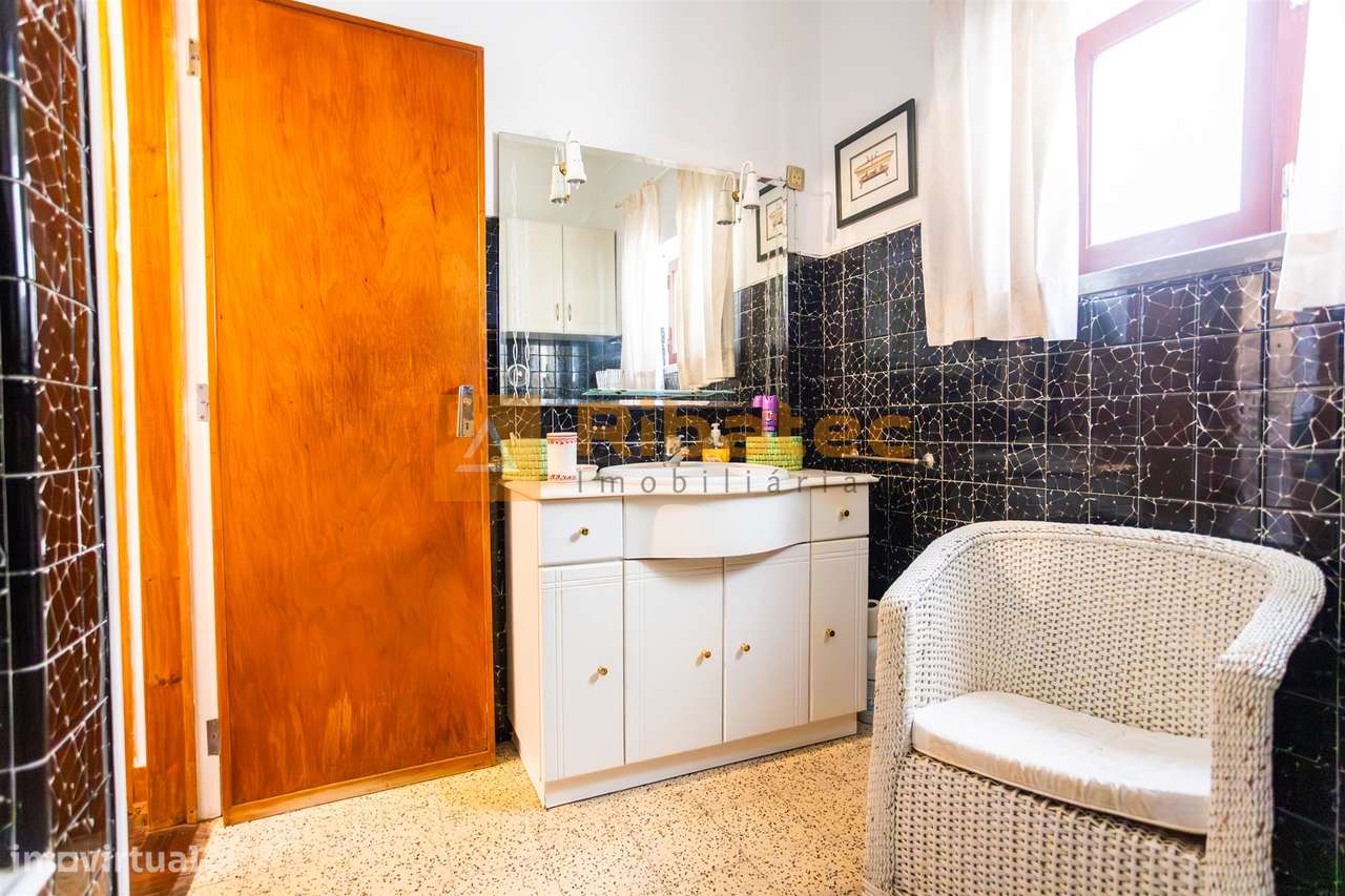 Excelente moradia na Vila de Coruche-22