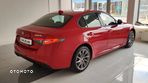 Alfa Romeo Giulia 2.0 Turbo Sprint Q4 - 8