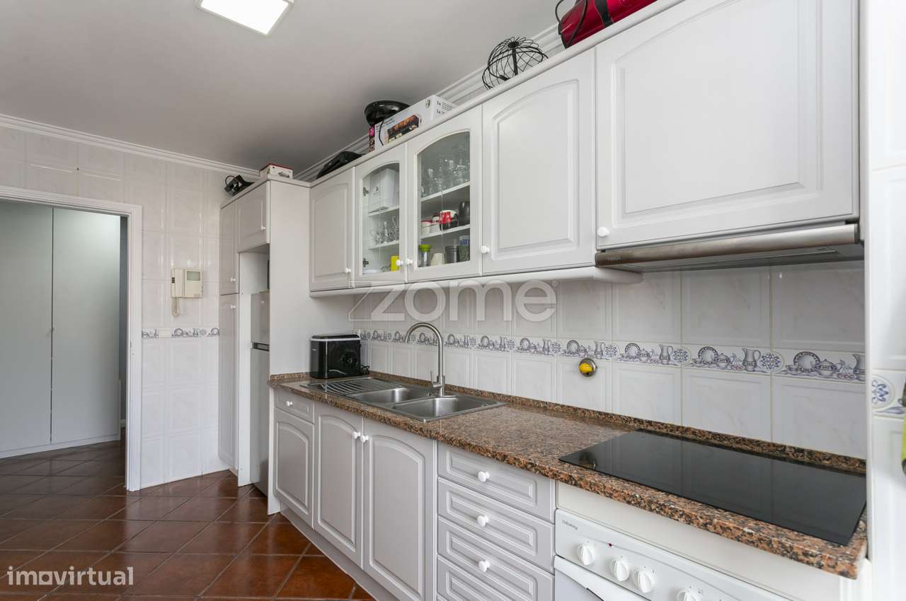 Apartamento de Praia Convertido em Dois T2+1 Com Ent. Independentes - Grande imagem: 5/38