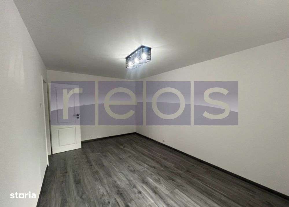 VANZARE 4 CAMERE | SEMIDECOMANDAT | ZONA DRISTOR - Imagine principală: 3/8