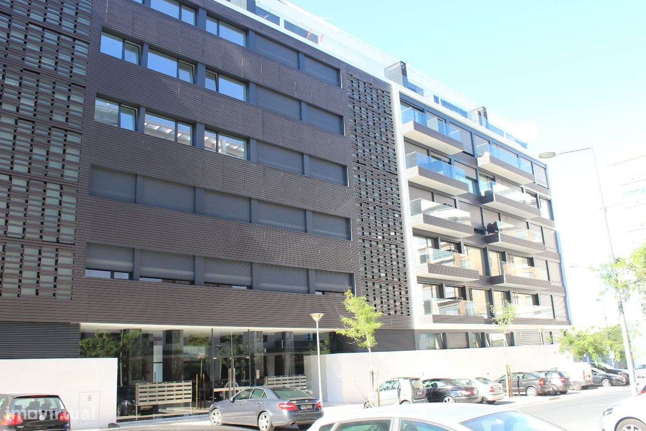 Fabuloso apartamento T1 Edifício Lux Terrace em frente Estádio da Luz - Grande imagem: 2/20