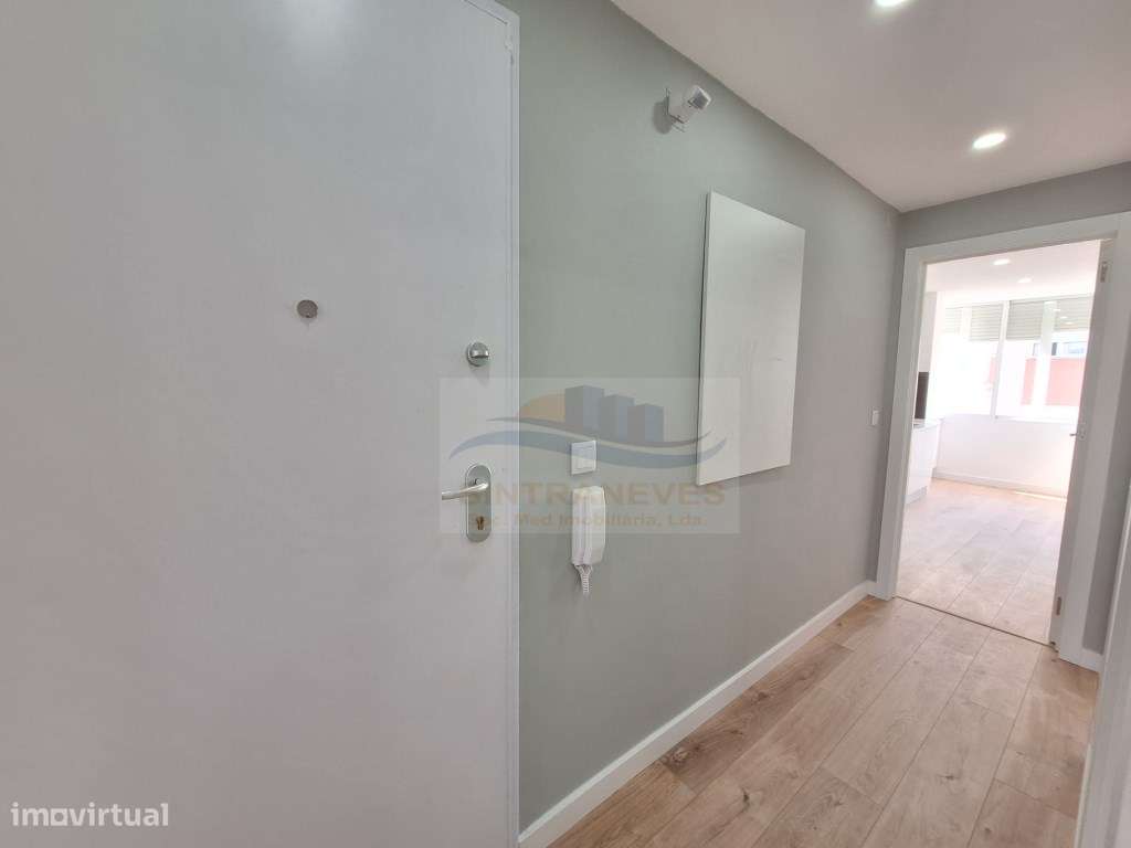 T3 Falagueira Metro, em remodelação total, 2 varandas-13