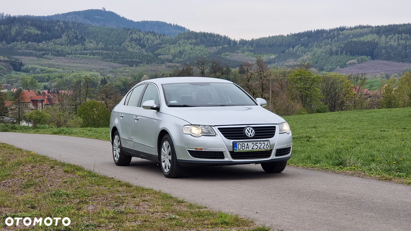 Volkswagen Passat 2.0 TDI Highline DSG - 8