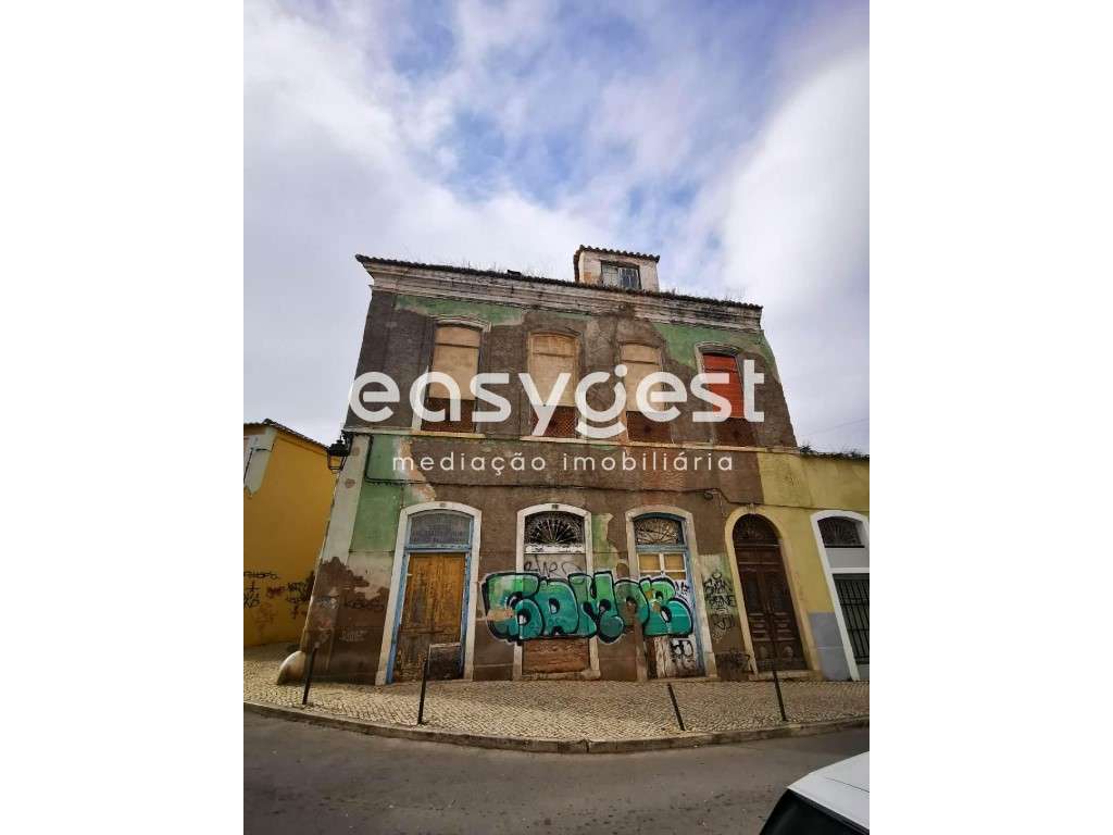 Prédio para recuperação, Centro Histórico de Portimão, Rua do Comércio - Grande imagem: 2/20