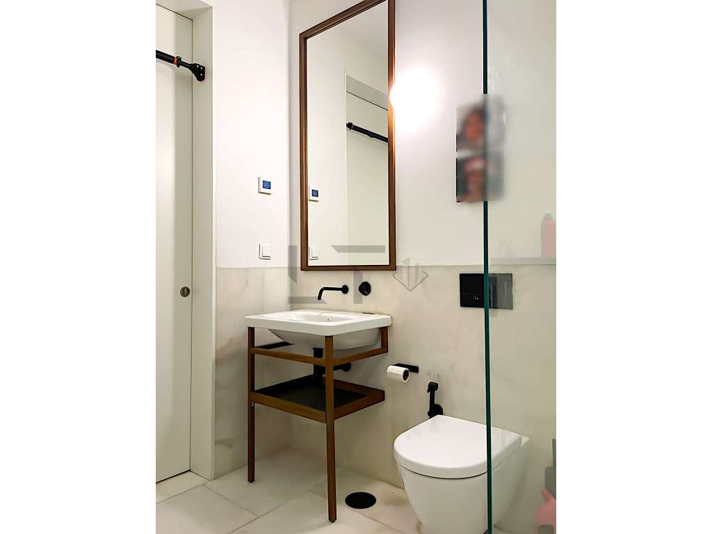 Apartamento T3+1 com Jardim Privado no Palácio Vila Garcia para Ven...-21