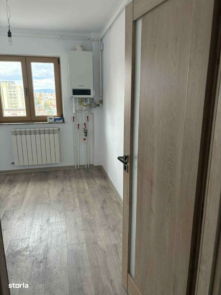 Apartament de 3 camere zona Calea Bucuresti(Liceul de Informatica),-4