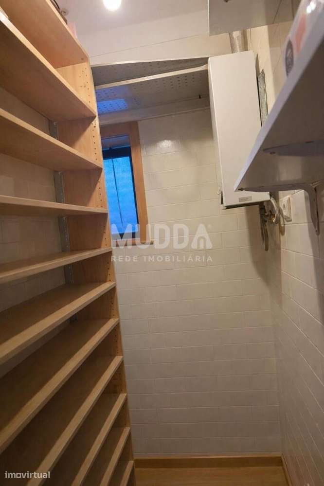 Magnífico Apartamento T2 Recuado no Último Andar com Terraço e Churras-16