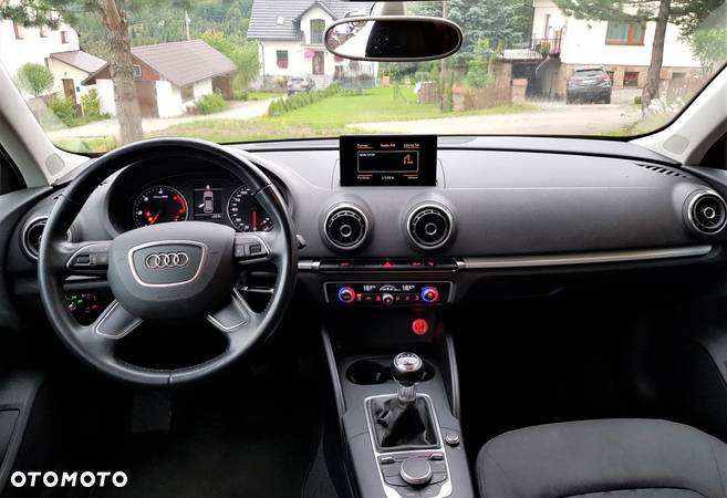 Audi A3 1.6 TDI Sportback - 18